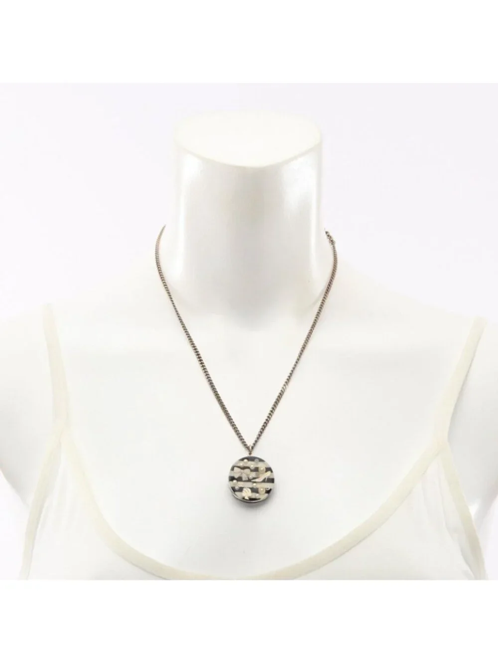 Chanel Necklace CC Logo Icon Border